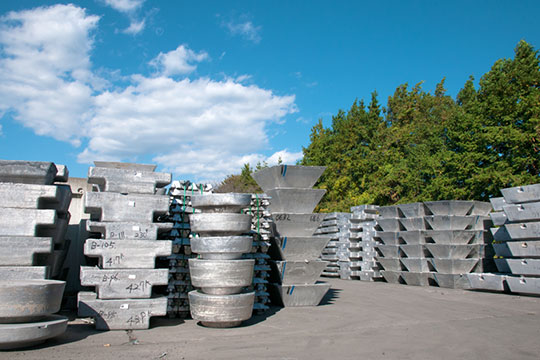 Sales offices and subcontractors located throughout Japan to handle a wide range of aluminum scrap collection.